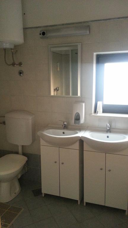 Hostel Ceska Beseda Rijeka Buitenkant foto
