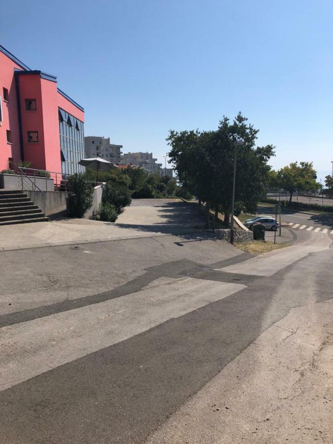 Hostel Ceska Beseda Rijeka Buitenkant foto